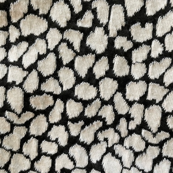 Apt 9 Lightweight textured sweatshirt - black and white leopard print. - Picture 6 of 9